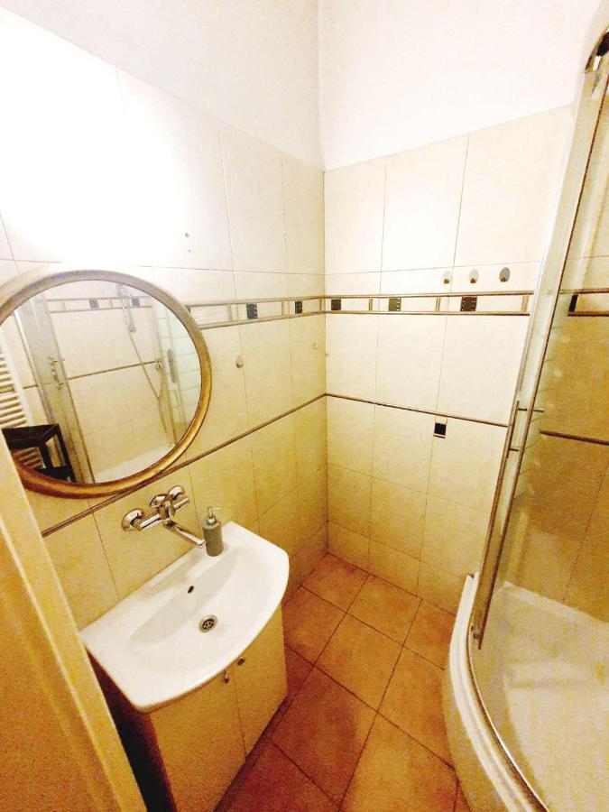 Main Square Rooms Cracovia Esterno foto